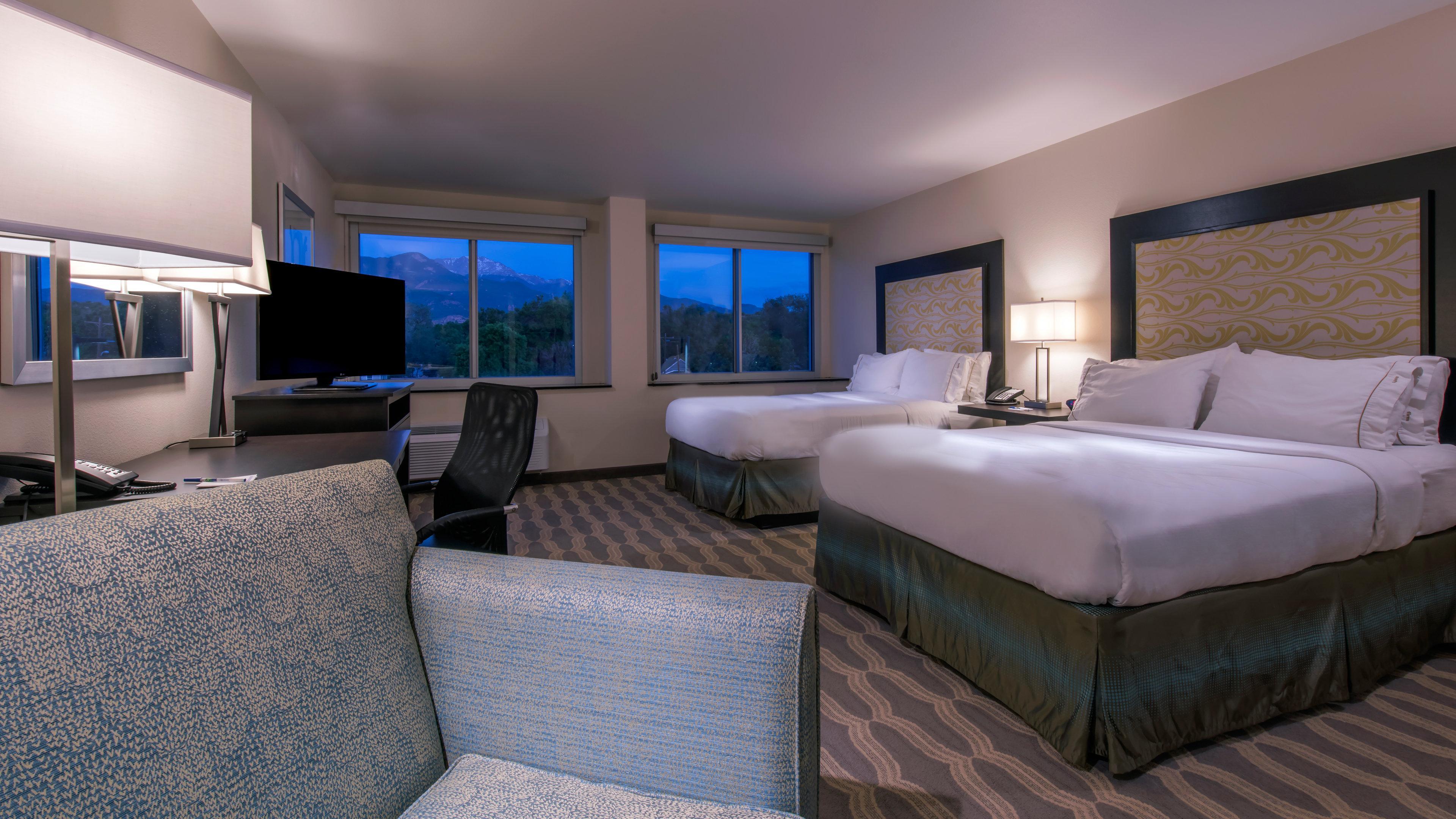 Holiday Inn Express & Suites Colorado Springs Central By Ihg Eksteriør billede