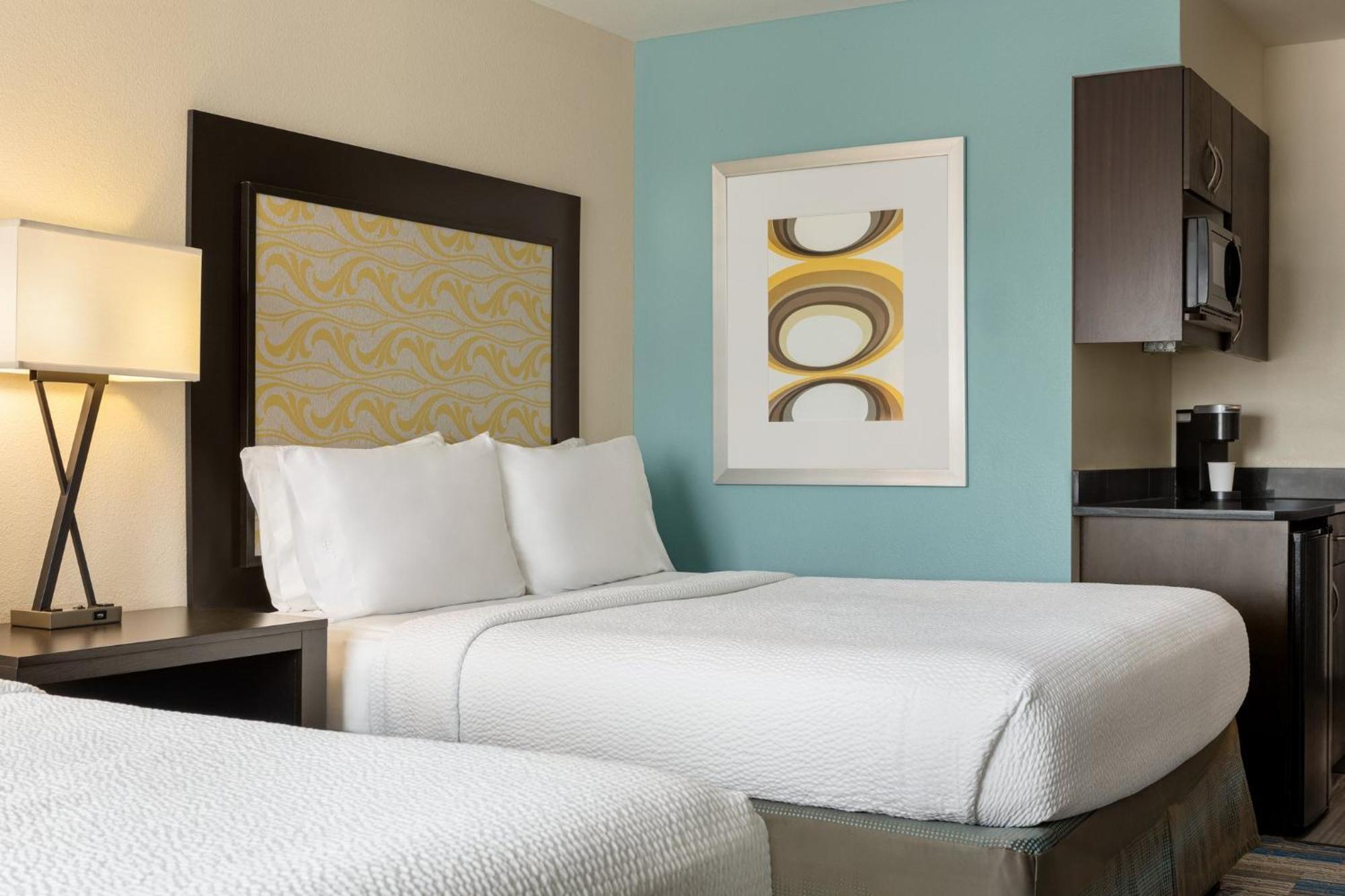 Holiday Inn Express & Suites Colorado Springs Central By Ihg Eksteriør billede